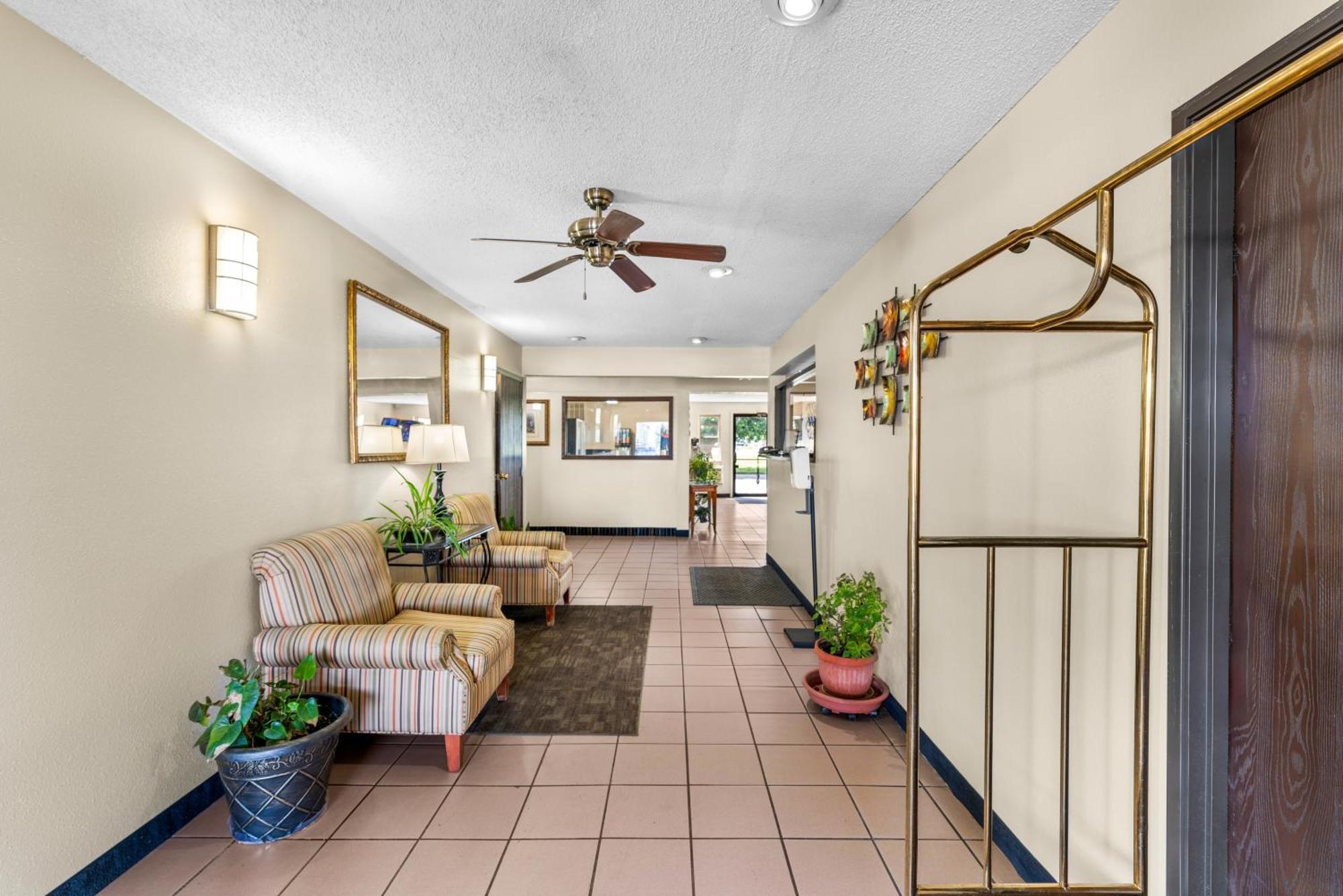 Americas Best Value Inn Decatur Esterno foto