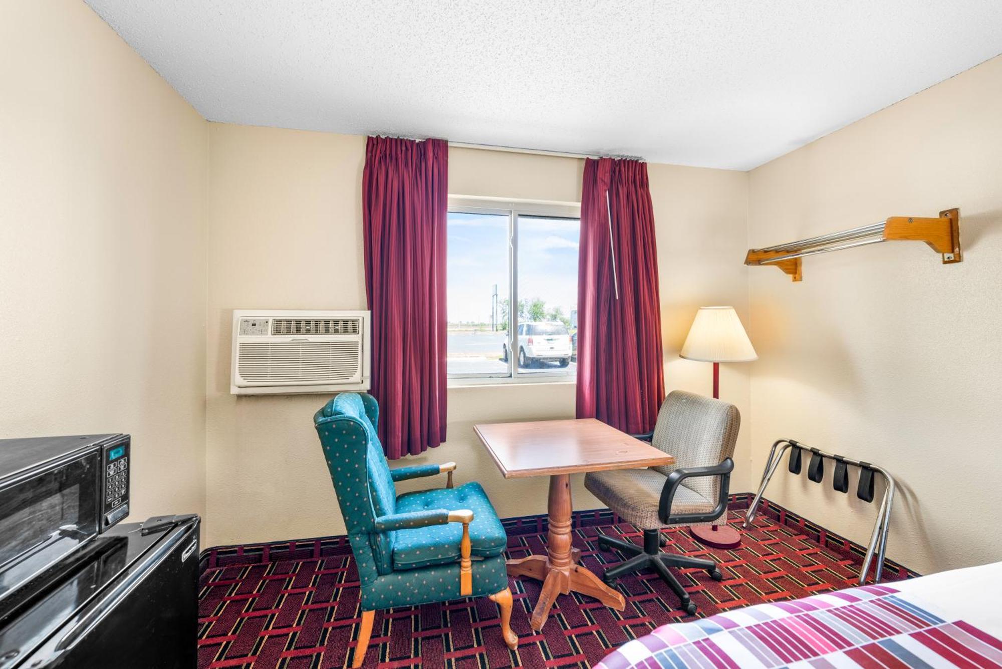 Americas Best Value Inn Decatur Esterno foto