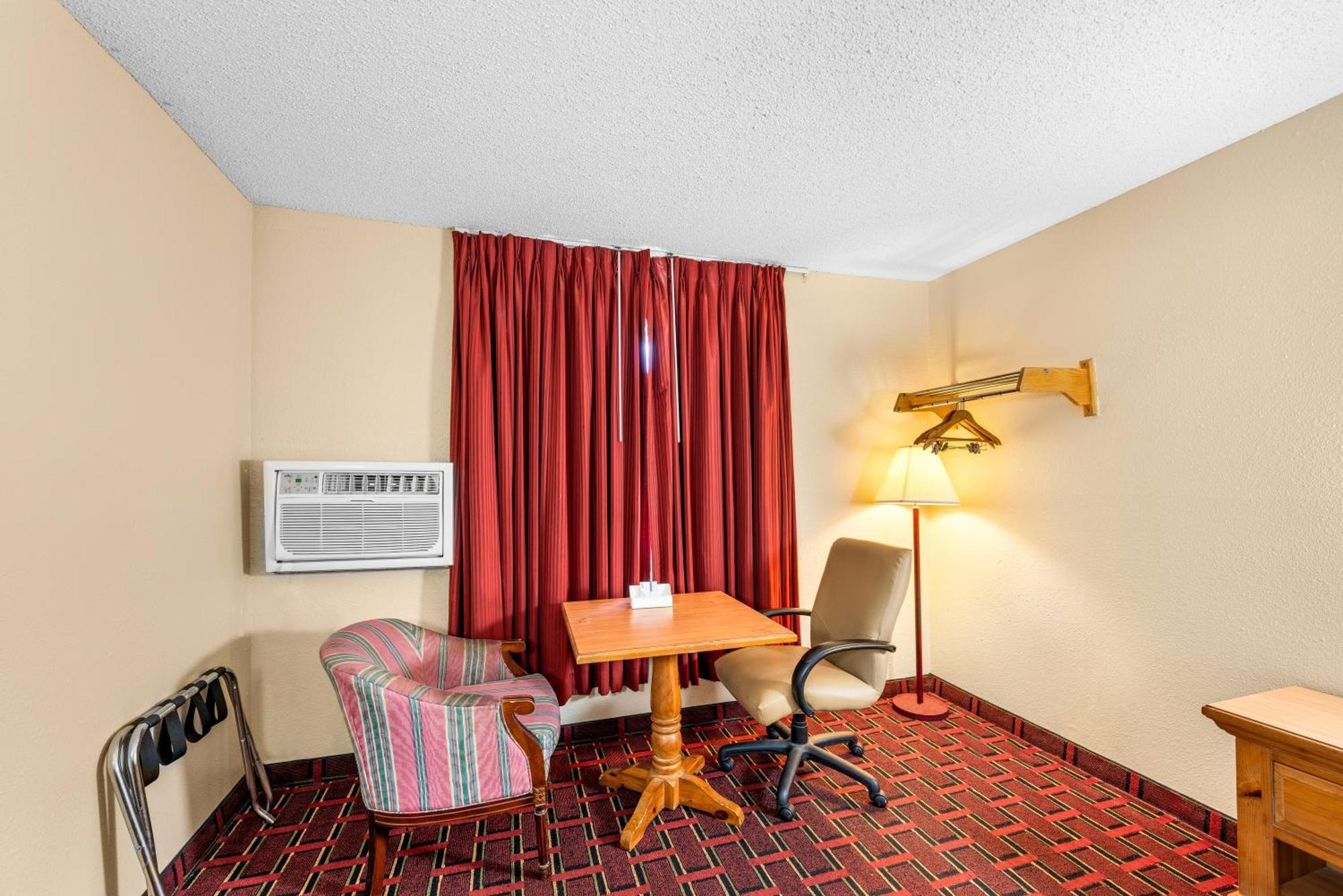 Americas Best Value Inn Decatur Esterno foto